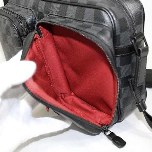 Louis Vuitton Utility Messenger Bag Damier Graphite Black LV Shoulder Bag - Picture 5 of 8